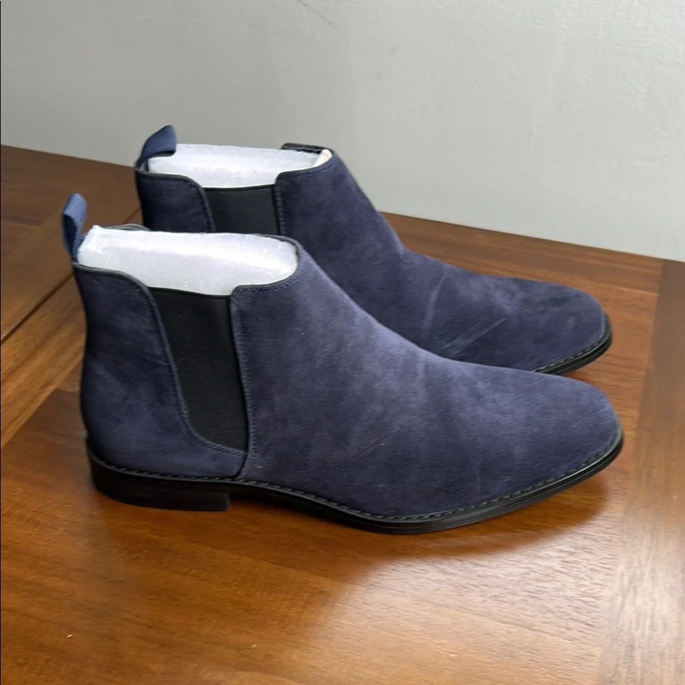 Harrison Myles Men’s Chelsea Boots Size 10 Navy Blue Faux Suede NWOT